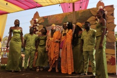 Novomanželé se svědky