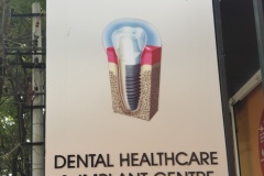 Cedule indické dentální kliniky